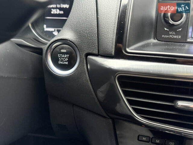 Серый Мазда 6, объемом двигателя 2.49 л и пробегом 250 тыс. км за 9850 $, фото 27 на Automoto.ua