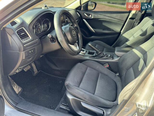 Серый Мазда 6, объемом двигателя 2.49 л и пробегом 240 тыс. км за 9799 $, фото 18 на Automoto.ua