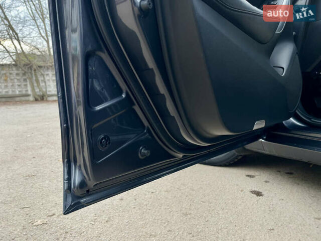 Серый Мазда 6, объемом двигателя 2.19 л и пробегом 302 тыс. км за 10000 $, фото 20 на Automoto.ua