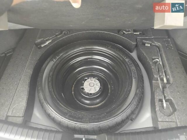 Серый Мазда 6, объемом двигателя 2 л и пробегом 170 тыс. км за 12000 $, фото 11 на Automoto.ua