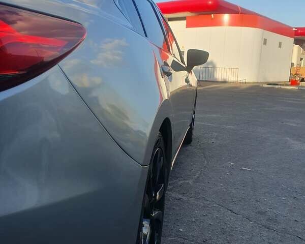 Сірий Мазда 6, об'ємом двигуна 2.49 л та пробігом 340 тис. км за 9800 $, фото 3 на Automoto.ua