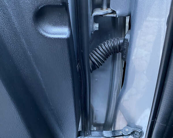 Сірий Мазда 6, об'ємом двигуна 2.5 л та пробігом 197 тис. км за 8999 $, фото 19 на Automoto.ua