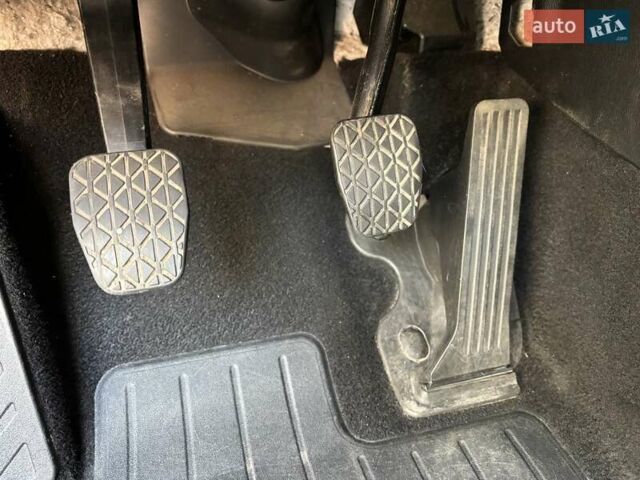 Серый Мазда 6, объемом двигателя 2 л и пробегом 94 тыс. км за 12200 $, фото 4 на Automoto.ua