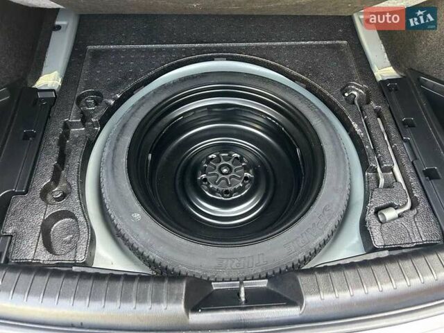 Сірий Мазда 6, об'ємом двигуна 2.5 л та пробігом 250 тис. км за 10950 $, фото 6 на Automoto.ua