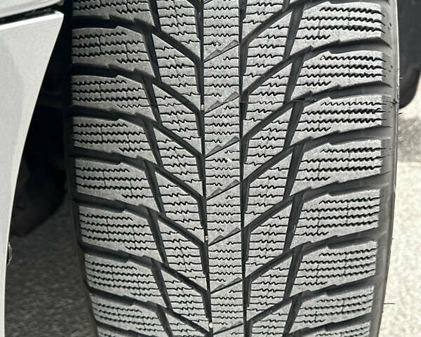 Серый Мазда 6, объемом двигателя 2.49 л и пробегом 144 тыс. км за 11200 $, фото 9 на Automoto.ua