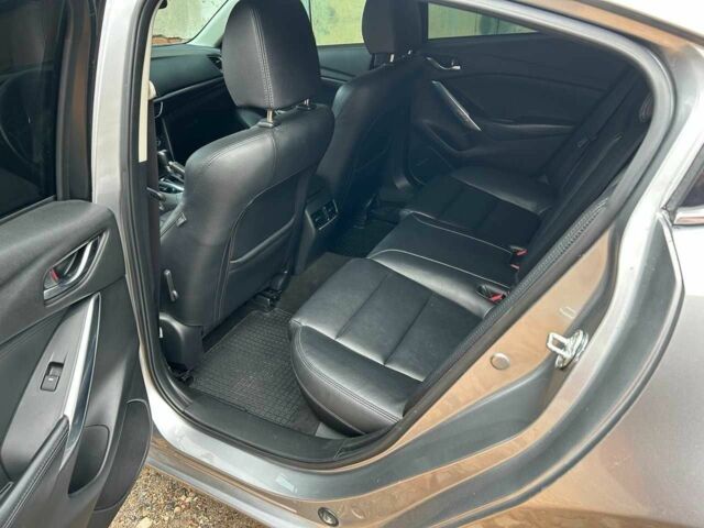 Сірий Мазда 6, об'ємом двигуна 2.5 л та пробігом 250 тис. км за 10950 $, фото 12 на Automoto.ua