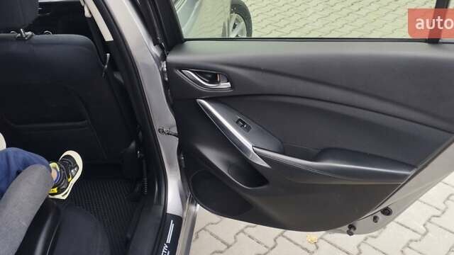 Мазда 6 2014 в Сарнах на Automoto.ua Серый Мазда 6, объемом двигателя 2.49 л и пробегом 210 тыс. км за 10800 $, фото 17 на Automoto.ua