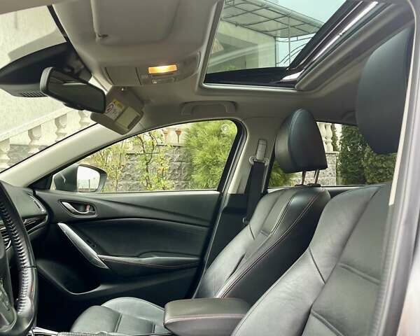 Сірий Мазда 6, об'ємом двигуна 2.19 л та пробігом 209 тис. км за 11000 $, фото 6 на Automoto.ua