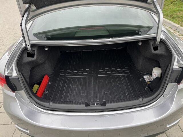 Серый Мазда 6, объемом двигателя 2.5 л и пробегом 209 тыс. км за 10400 $, фото 7 на Automoto.ua