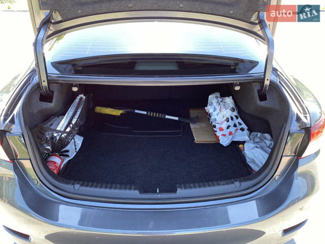 Серый Мазда 6, объемом двигателя 2.49 л и пробегом 175 тыс. км за 12400 $, фото 15 на Automoto.ua