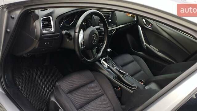 Мазда 6 2014 в Сарнах на Automoto.ua Серый Мазда 6, объемом двигателя 2.49 л и пробегом 210 тыс. км за 10800 $, фото 8 на Automoto.ua