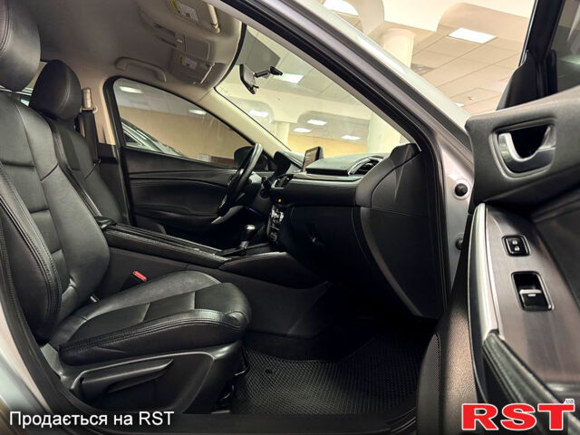 Серый Мазда 6, объемом двигателя 2.5 л и пробегом 175 тыс. км за 12500 $, фото 4 на Automoto.ua