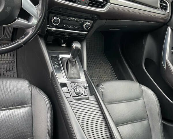 Серый Мазда 6, объемом двигателя 2.19 л и пробегом 110 тыс. км за 13500 $, фото 13 на Automoto.ua