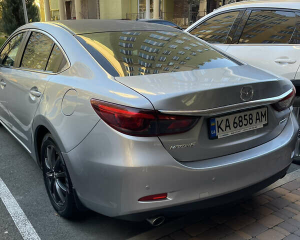 Серый Мазда 6, объемом двигателя 2.49 л и пробегом 142 тыс. км за 14500 $, фото 4 на Automoto.ua