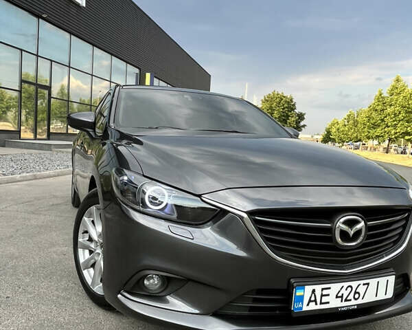 Серый Мазда 6, объемом двигателя 2 л и пробегом 208 тыс. км за 11000 $, фото 6 на Automoto.ua