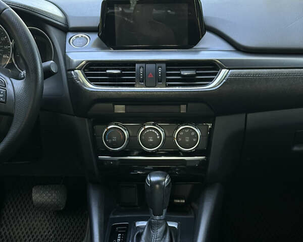 Сірий Мазда 6, об'ємом двигуна 2.5 л та пробігом 142 тис. км за 10500 $, фото 9 на Automoto.ua