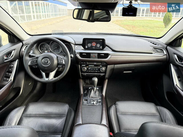 Серый Мазда 6, объемом двигателя 2.19 л и пробегом 150 тыс. км за 14900 $, фото 8 на Automoto.ua