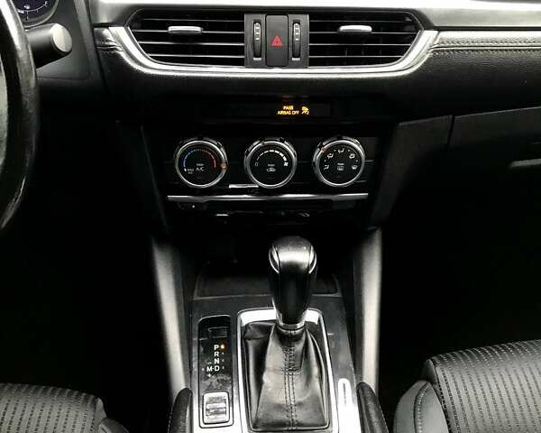 Сірий Мазда 6, об'ємом двигуна 2.49 л та пробігом 298 тис. км за 10000 $, фото 14 на Automoto.ua