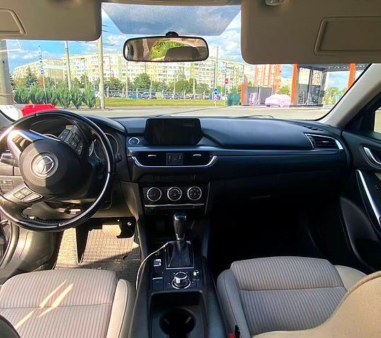 Серый Мазда 6, объемом двигателя 2.5 л и пробегом 177 тыс. км за 10800 $, фото 7 на Automoto.ua