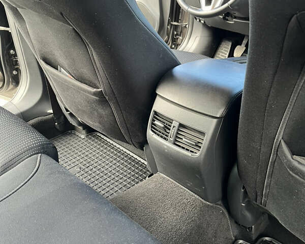 Серый Мазда 6, объемом двигателя 2 л и пробегом 160 тыс. км за 13500 $, фото 8 на Automoto.ua