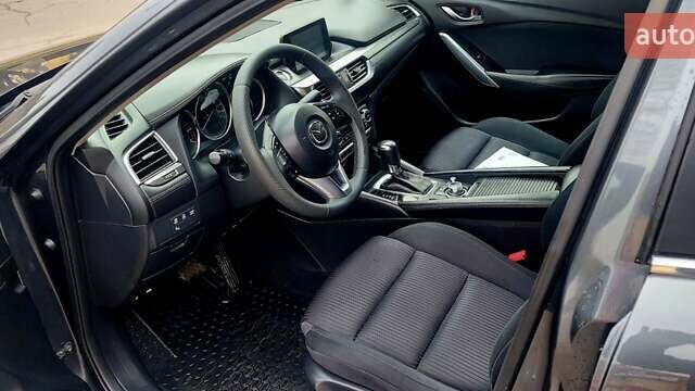 Серый Мазда 6, объемом двигателя 2.19 л и пробегом 184 тыс. км за 14500 $, фото 12 на Automoto.ua