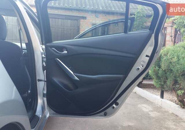 Серый Мазда 6, объемом двигателя 2.49 л и пробегом 184 тыс. км за 12000 $, фото 16 на Automoto.ua