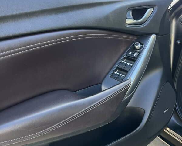 Сірий Мазда 6, об'ємом двигуна 2.19 л та пробігом 212 тис. км за 15000 $, фото 22 на Automoto.ua