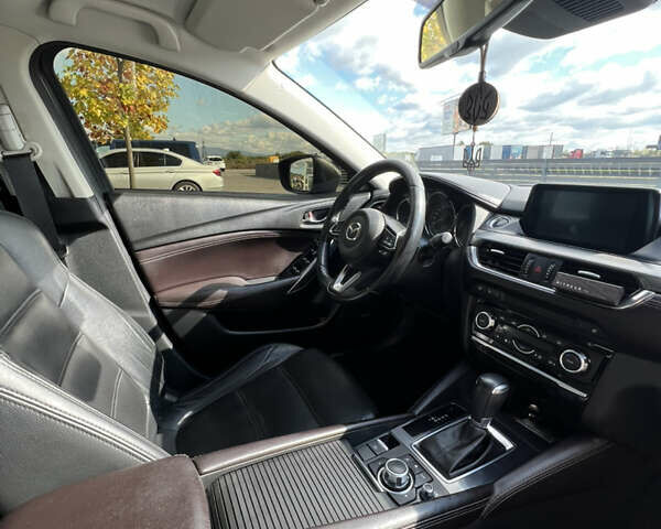 Сірий Мазда 6, об'ємом двигуна 2.19 л та пробігом 212 тис. км за 15000 $, фото 13 на Automoto.ua