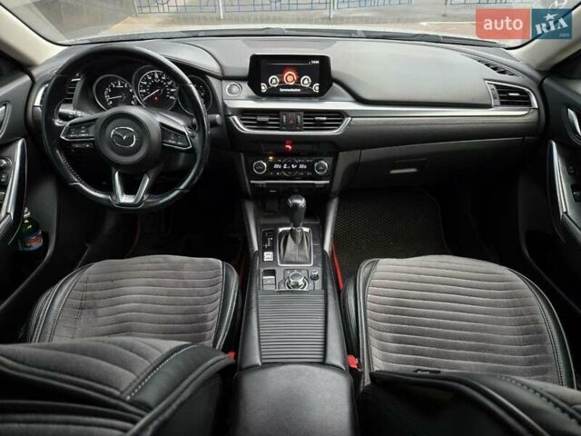 Серый Мазда 6, объемом двигателя 2.5 л и пробегом 172 тыс. км за 13500 $, фото 15 на Automoto.ua