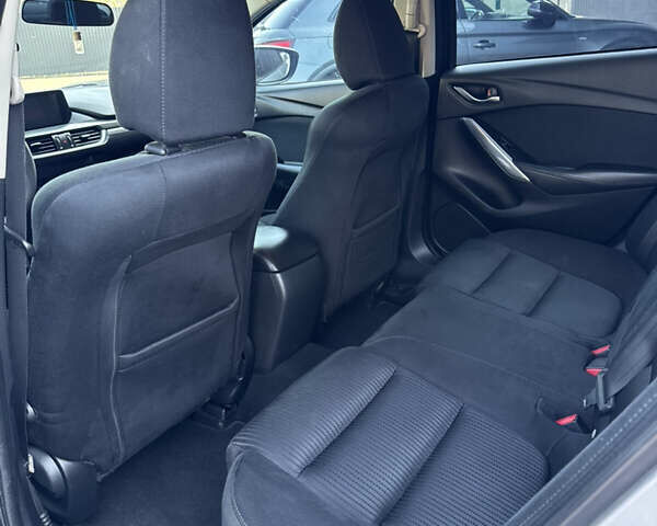 Сірий Мазда 6, об'ємом двигуна 2.49 л та пробігом 242 тис. км за 10200 $, фото 40 на Automoto.ua