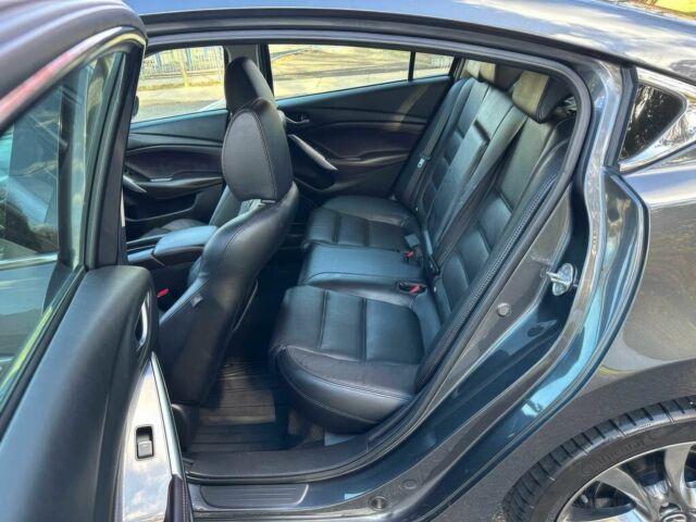 Сірий Мазда 6, об'ємом двигуна 2 л та пробігом 75 тис. км за 7500 $, фото 13 на Automoto.ua