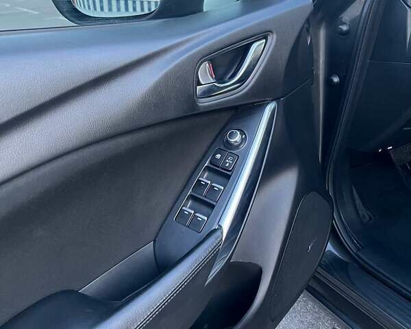 Сірий Мазда 6, об'ємом двигуна 2.49 л та пробігом 192 тис. км за 13800 $, фото 7 на Automoto.ua