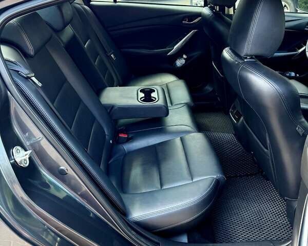 Серый Мазда 6, объемом двигателя 2.49 л и пробегом 147 тыс. км за 12800 $, фото 12 на Automoto.ua