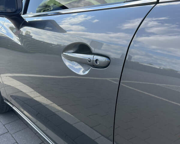 Сірий Мазда 6, об'ємом двигуна 2.19 л та пробігом 212 тис. км за 15000 $, фото 19 на Automoto.ua