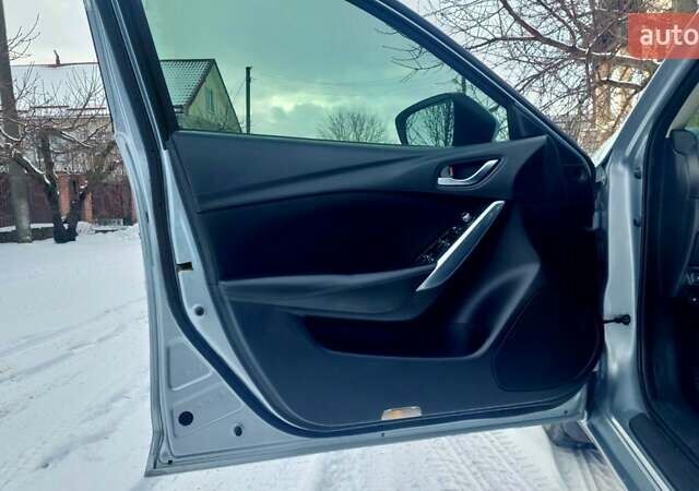 Серый Мазда 6, объемом двигателя 2.49 л и пробегом 185 тыс. км за 12000 $, фото 6 на Automoto.ua