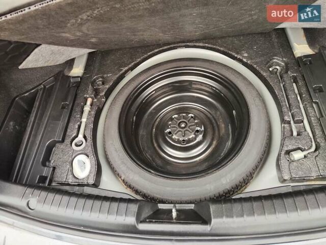 Сірий Мазда 6, об'ємом двигуна 2.49 л та пробігом 156 тис. км за 13800 $, фото 26 на Automoto.ua