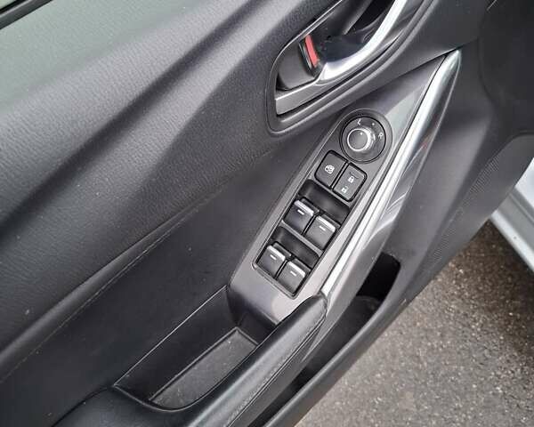 Серый Мазда 6, объемом двигателя 2.49 л и пробегом 176 тыс. км за 13600 $, фото 5 на Automoto.ua