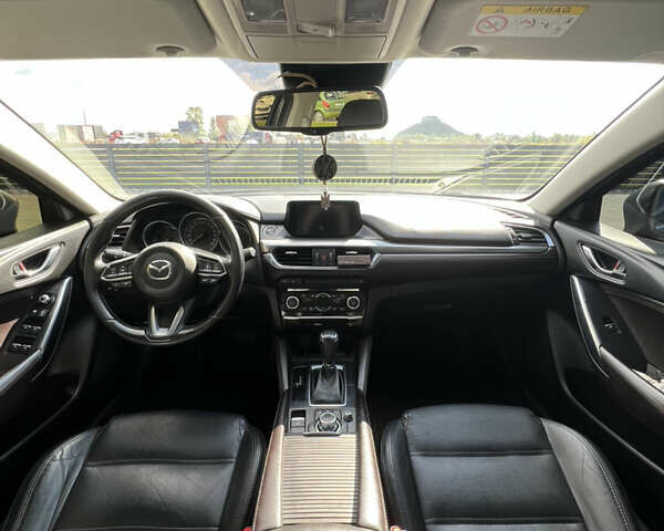 Сірий Мазда 6, об'ємом двигуна 2.19 л та пробігом 212 тис. км за 15000 $, фото 14 на Automoto.ua