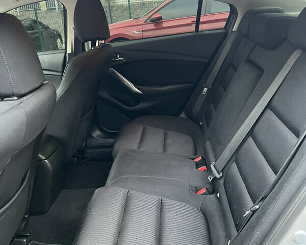 Серый Мазда 6, объемом двигателя 2.49 л и пробегом 122 тыс. км за 13800 $, фото 8 на Automoto.ua