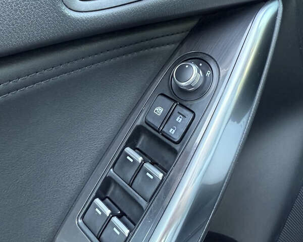 Мазда 6 2016 у Дніпро (Дніпропетровську) на Automoto.ua Сірий Мазда 6, об'ємом двигуна 2.49 л та пробігом 155 тис. км за 14000 $, фото 18 на Automoto.ua