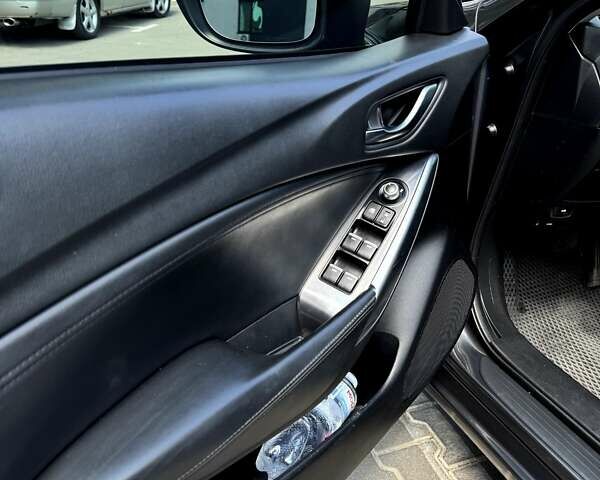 Серый Мазда 6, объемом двигателя 2.49 л и пробегом 147 тыс. км за 12800 $, фото 13 на Automoto.ua