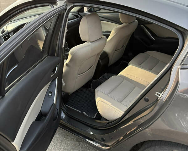 Сірий Мазда 6, об'ємом двигуна 2.49 л та пробігом 150 тис. км за 14000 $, фото 10 на Automoto.ua