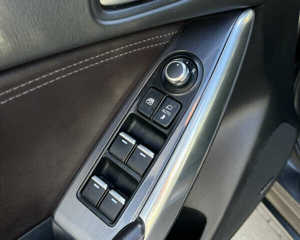 Сірий Мазда 6, об'ємом двигуна 2.19 л та пробігом 212 тис. км за 15000 $, фото 23 на Automoto.ua