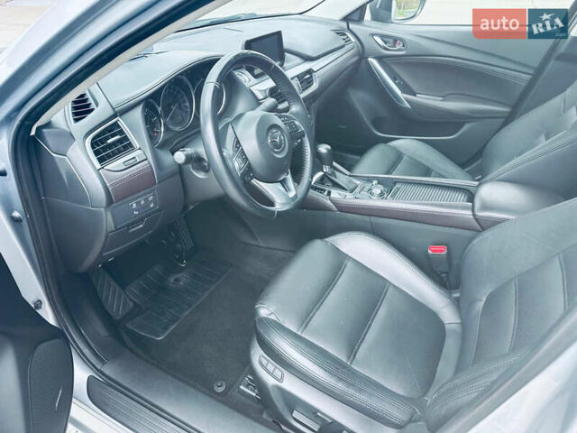 Серый Мазда 6, объемом двигателя 2.2 л и пробегом 140 тыс. км за 15750 $, фото 17 на Automoto.ua