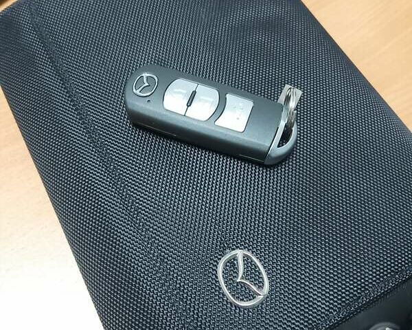 Сірий Мазда 6, об'ємом двигуна 2.19 л та пробігом 144 тис. км за 13900 $, фото 2 на Automoto.ua