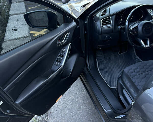 Сірий Мазда 6, об'ємом двигуна 2.49 л та пробігом 150 тис. км за 14000 $, фото 17 на Automoto.ua