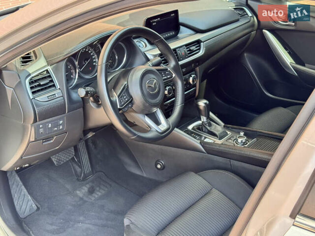 Серый Мазда 6, объемом двигателя 2 л и пробегом 147 тыс. км за 13700 $, фото 12 на Automoto.ua