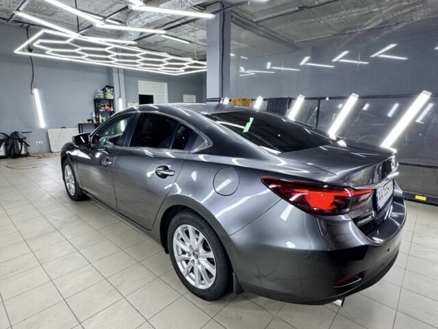 Серый Мазда 6, объемом двигателя 2.2 л и пробегом 107 тыс. км за 17100 $, фото 2 на Automoto.ua