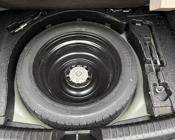 Сірий Мазда 6, об'ємом двигуна 2 л та пробігом 80 тис. км за 18000 $, фото 40 на Automoto.ua