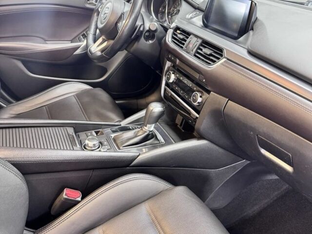 Серый Мазда 6, объемом двигателя 2.2 л и пробегом 107 тыс. км за 17100 $, фото 5 на Automoto.ua